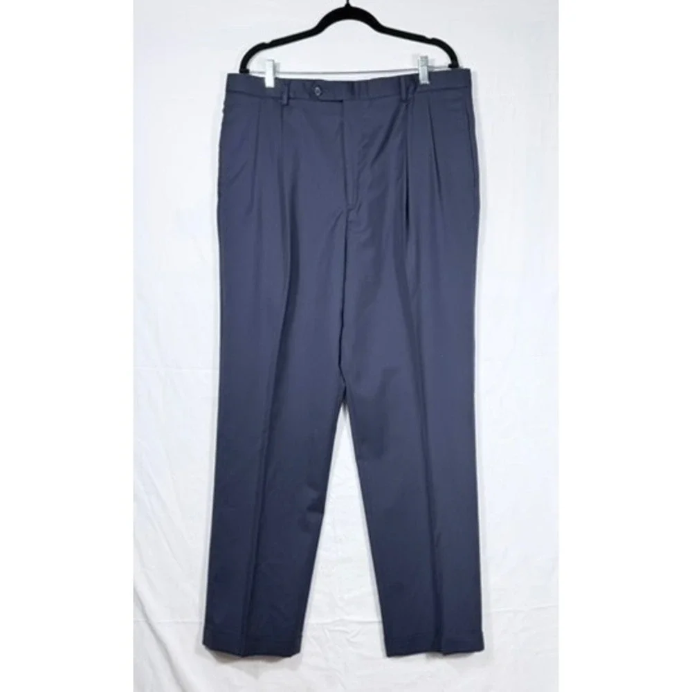 Jos A Bank Signature Navy Suit 2 Piece 43R 37x32 Wedding Executive Professional